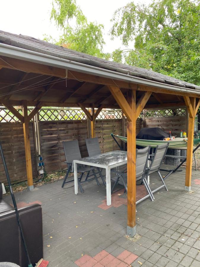 Palms Zimmer Frechen Exteriér fotografie