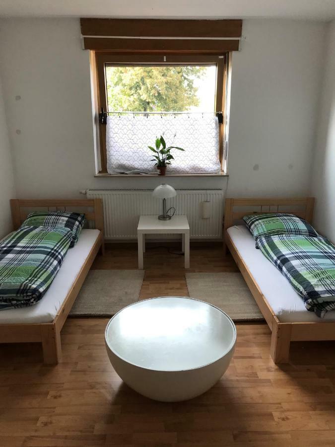 Palms Zimmer Frechen Exteriér fotografie